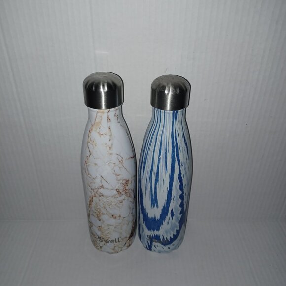 BUNDLE LOT OF (2) S' WELL WATER BOTTLES - Picture 7 of 13